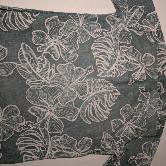 Reyn Spooner Men's Gray and White Floral Shirt Jacket - Picture 4 of 5